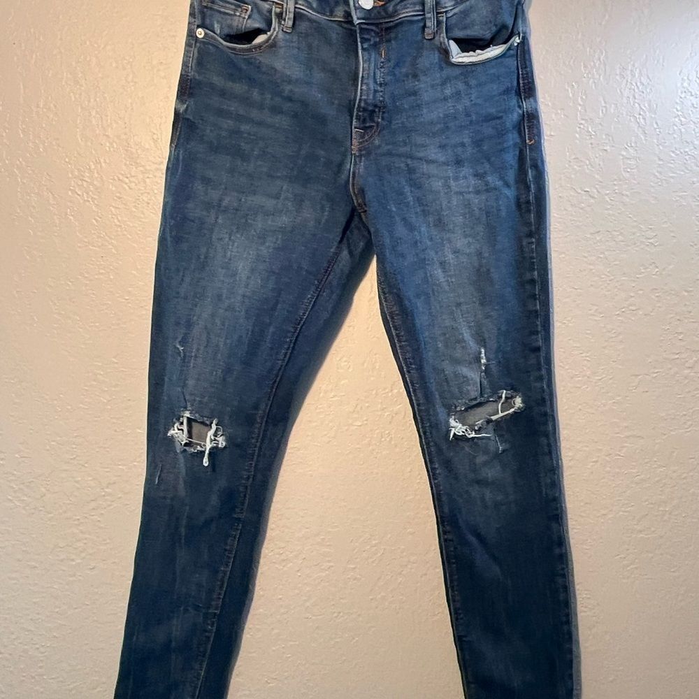 Old Navy Blue Rockstar Ripped Skinny Jeans Distressed Details SZ 8 Mid-Rise